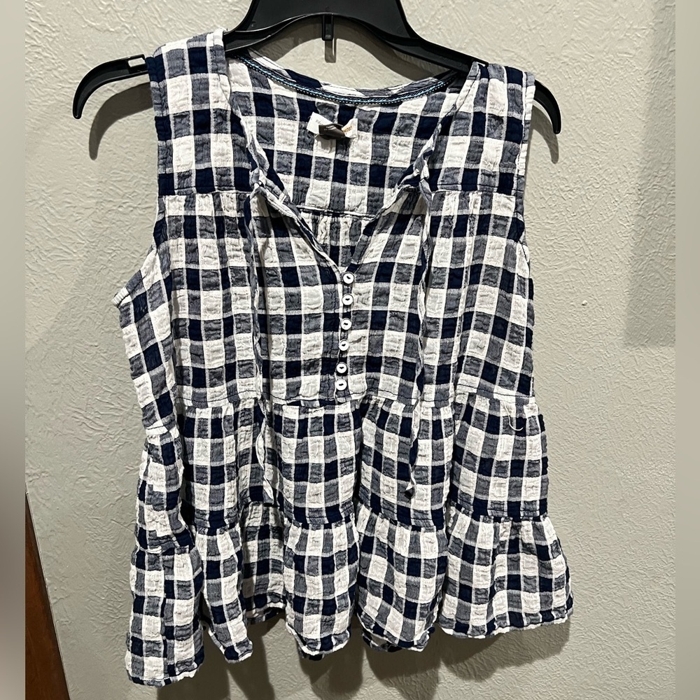 Pilcro Navy and White Gingham Tiered Button Tank Size M EUC Cotton Blend